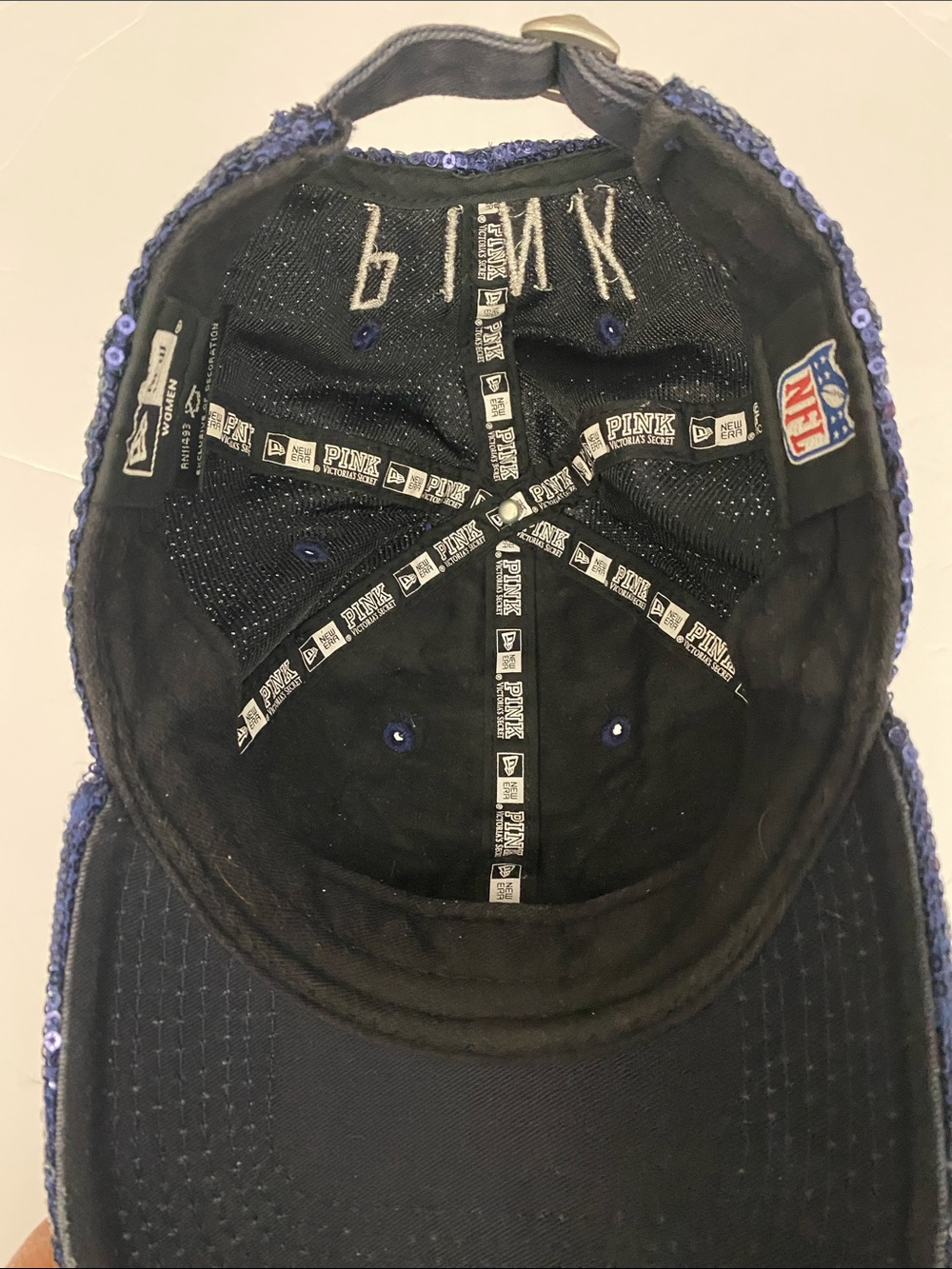 Victoria’s Secret’s PINK Dallas NFL Cowboys Sequin Hat - Picture 13 of 14